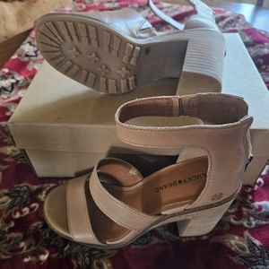 Women's shoes 7M